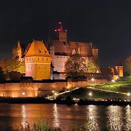 公寓 Jurand 马尔堡